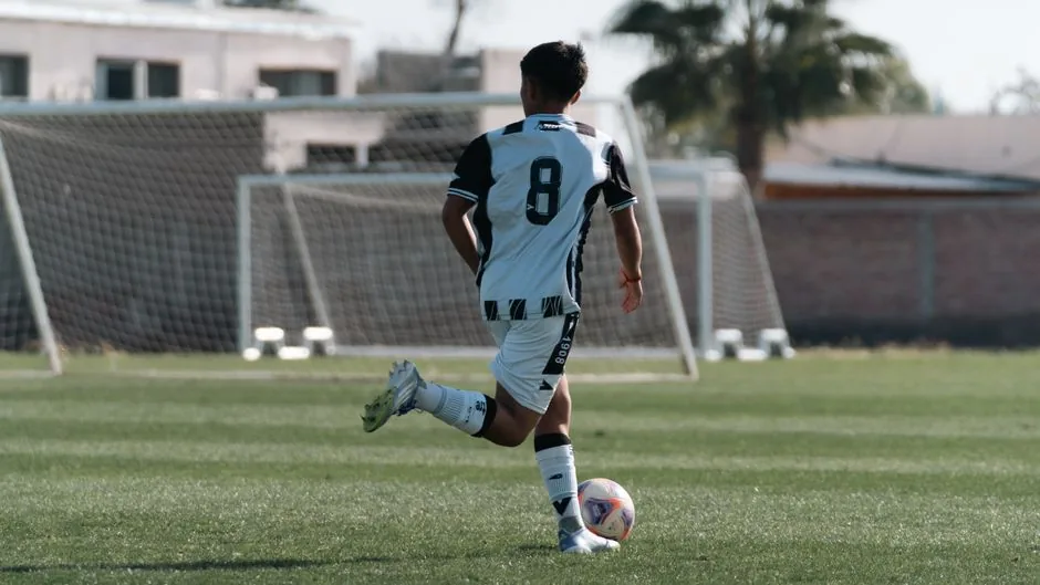 Cómo poner nombre y número a una camiseta de fútbol